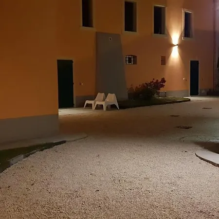 La Casa Di Edone Appartement Monzambano Buitenkant foto