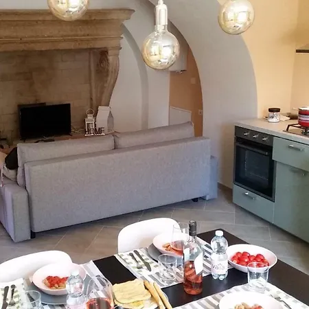 La Casa Di Edone Appartement Monzambano Buitenkant foto